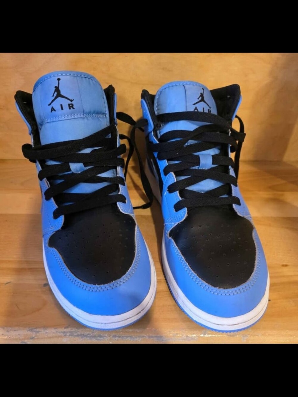Air Jordan Mid 1 Blue/Black Like NEW
